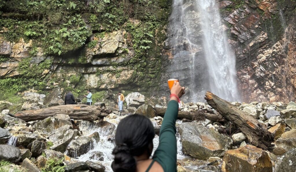 Tirthan Valley, Chhoi waterfall